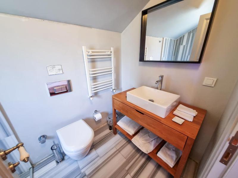 Junior Suite with Sea View image 4