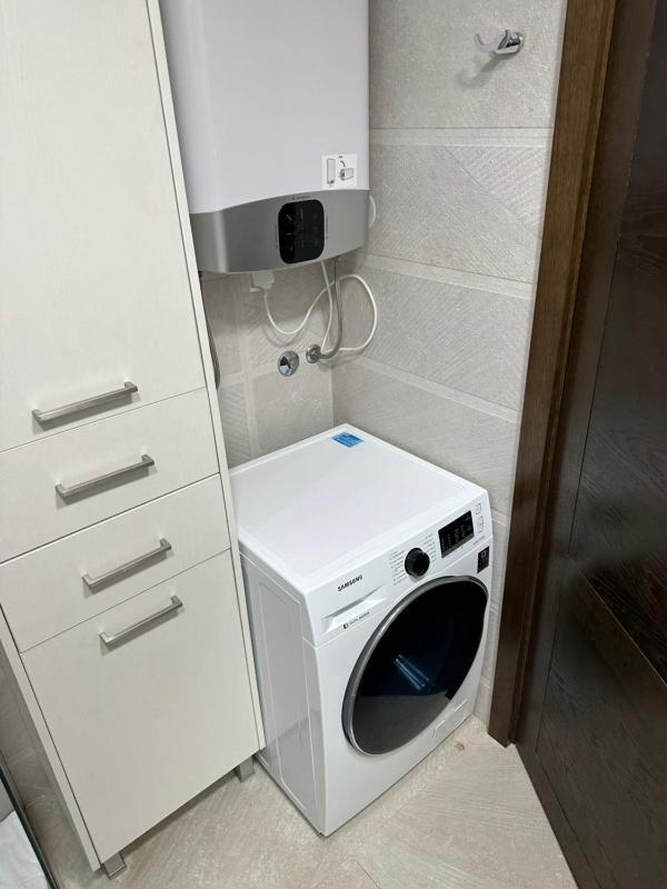 Studio Apartment with Sea View image 1