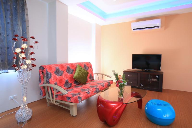 Dania Garden - image 2