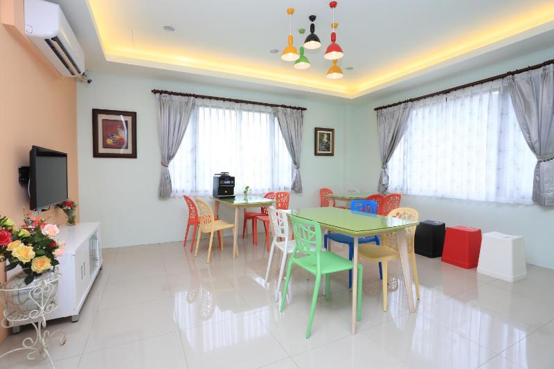 Dania Garden - image 34