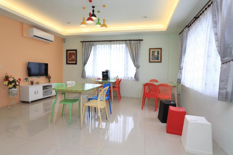 Dania Garden - image 19