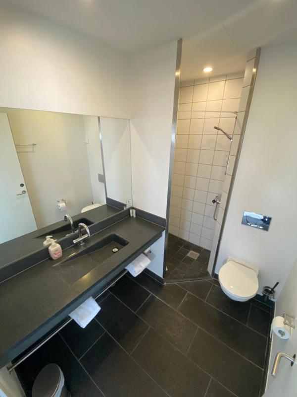 Lejlighed med udsigt til gårdhave,  stueetage. Max 4 pers image 2