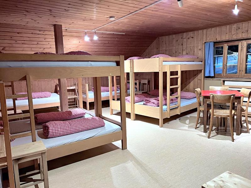  Single Bed in Dormitory Room with Shared Bathroom image 4
