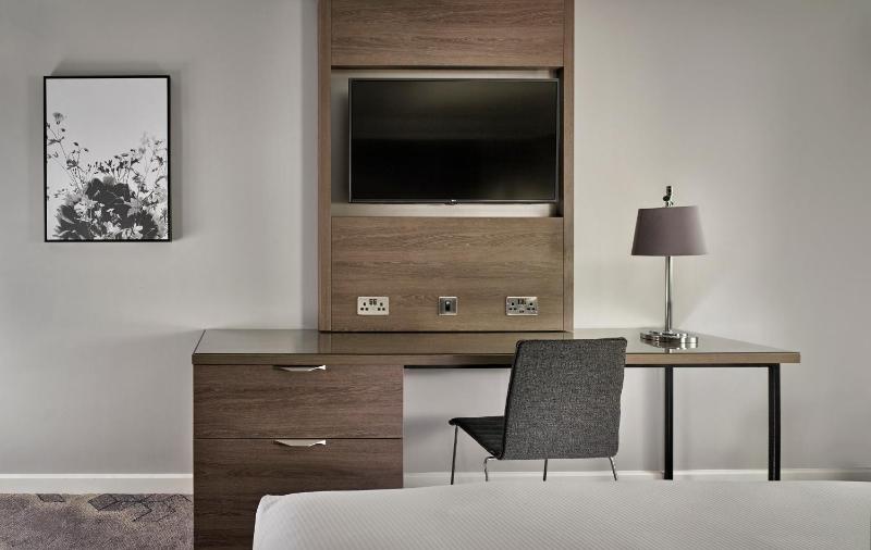 Queen Room - Mobility Access image 4