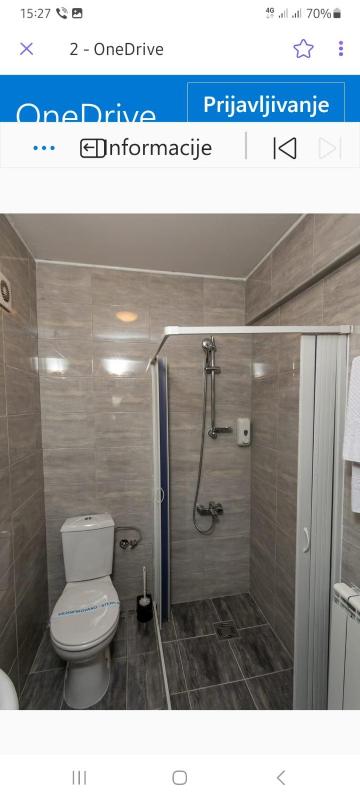 One-Bedroom Apartment image 4