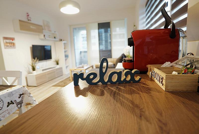 Relaxing Coresi Mall studio free parking - image 10