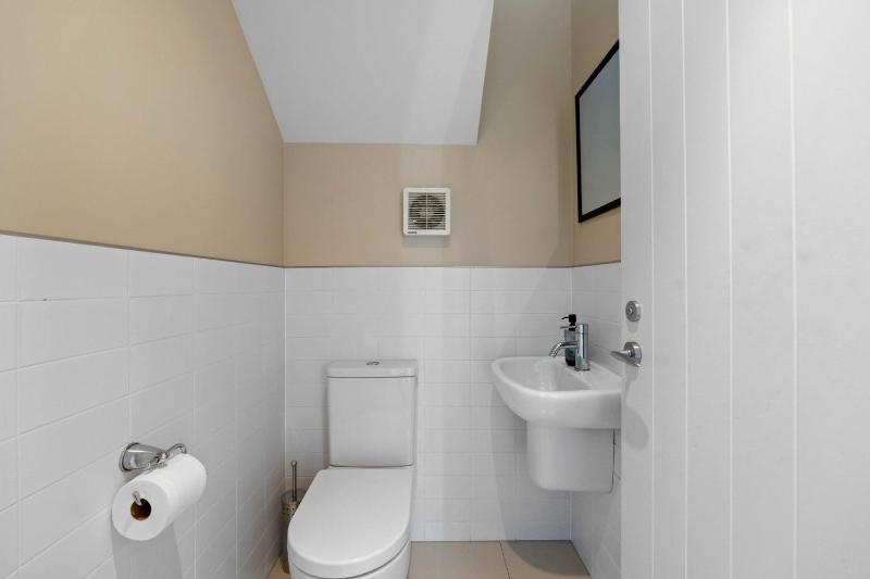 Fresh on Fletcher - Taupo Holiday Home - image 20