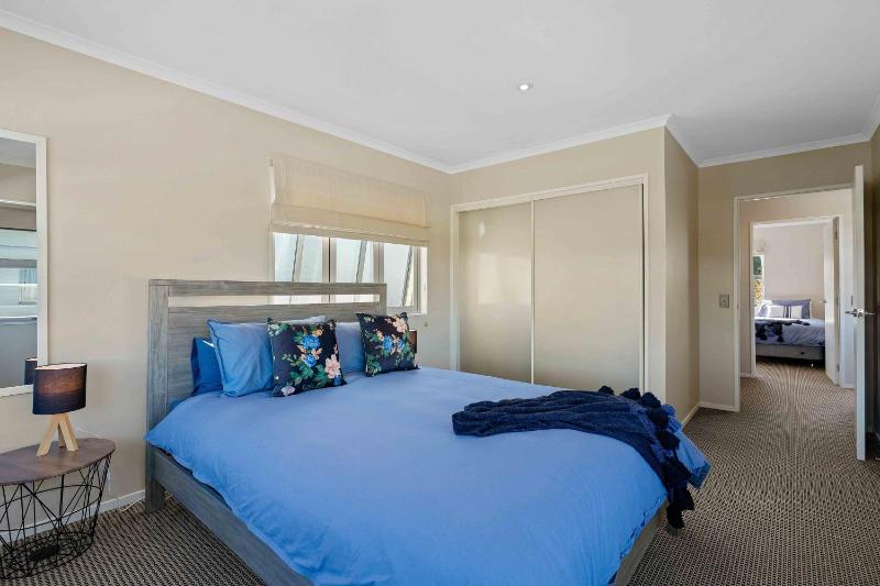 Fresh on Fletcher - Taupo Holiday Home - image 10