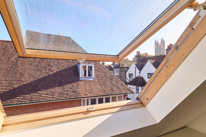 Two-Bedroom House image 4