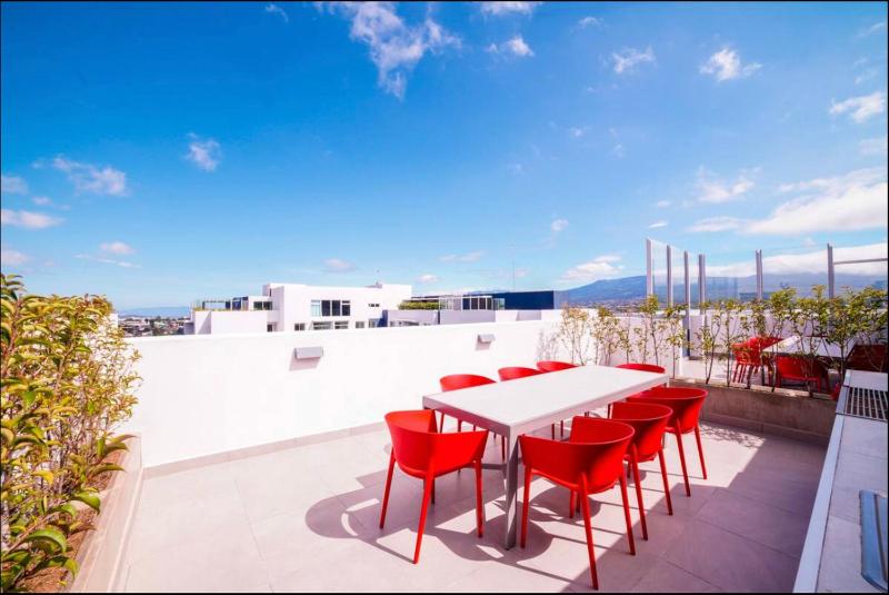 New Luxury Apartment Downtown San Jose - image 14
