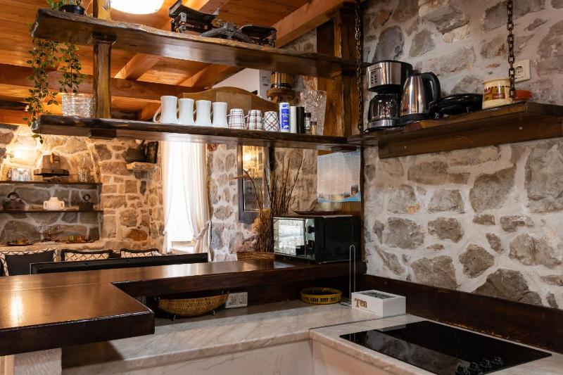 House Ston - image 44