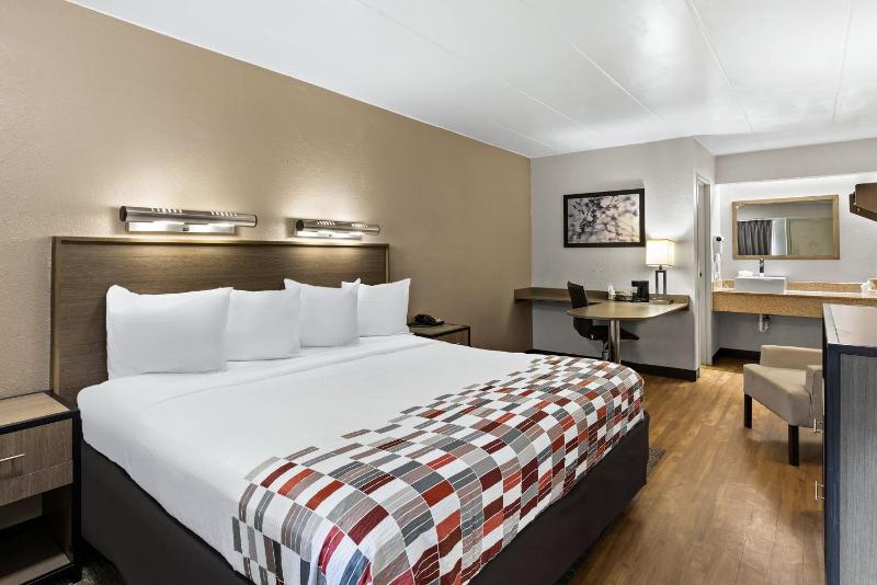 Superior King Room Smoke Free image 1