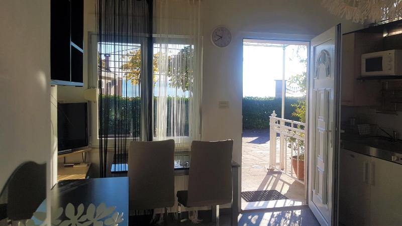 Studio with Terrace and Sea View image 4