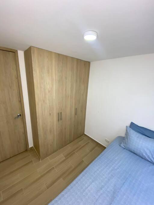 REFUGIO URBANO - Apartamento para descanso y trabajo remoto en Alameda del Río Barranquilla - image 10