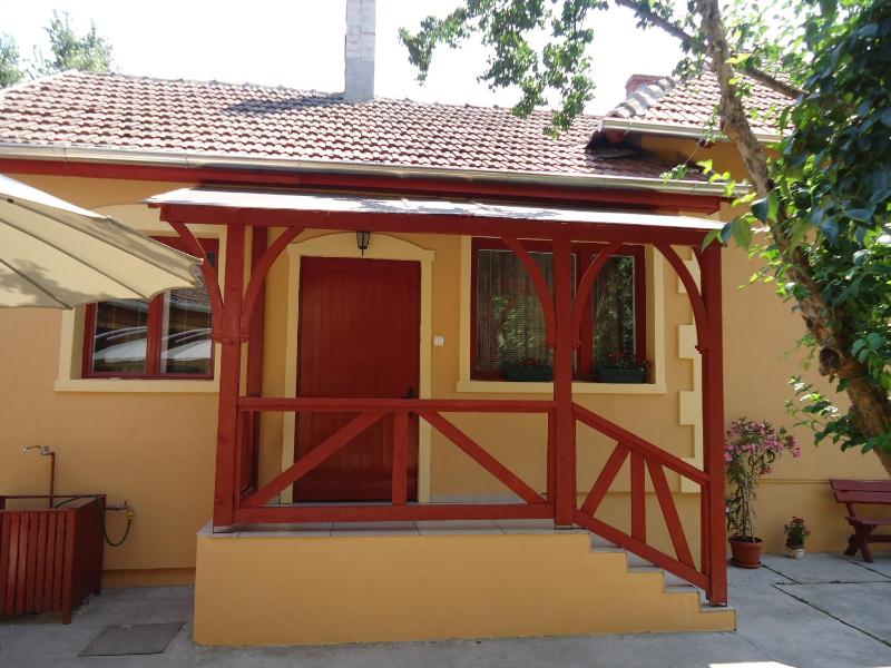Standard Triple Studio image 3