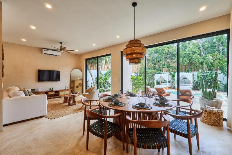 Villa Sorella in Aldea Zama 24Hrs Security 5min to the beach - image 9