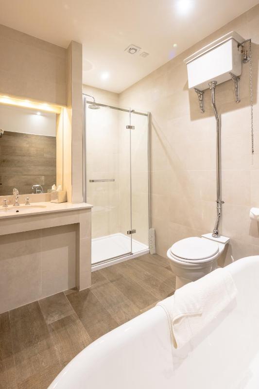Superior Double Room image 2