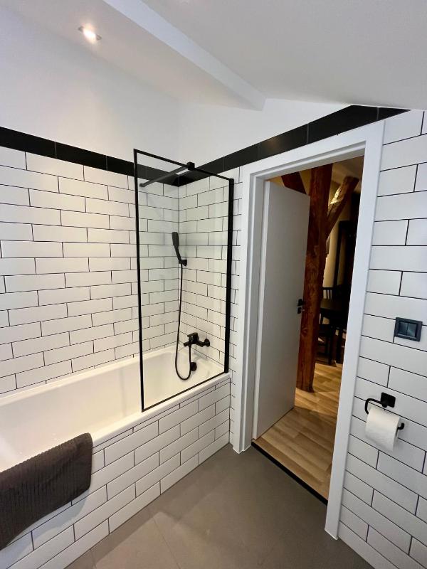 Standard Apartment image 2