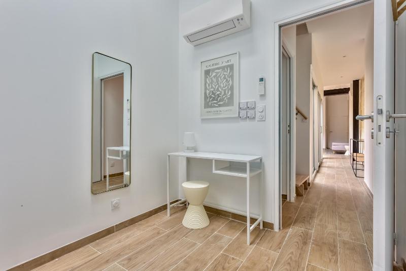Nocnoc - L'Oli 102m2 avec patio et jacuzzi - image 14