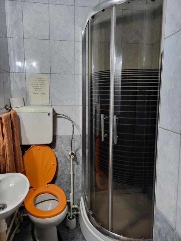 Quadruple Room image 1