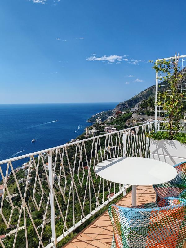 Classic Double Room with Sea View image 1