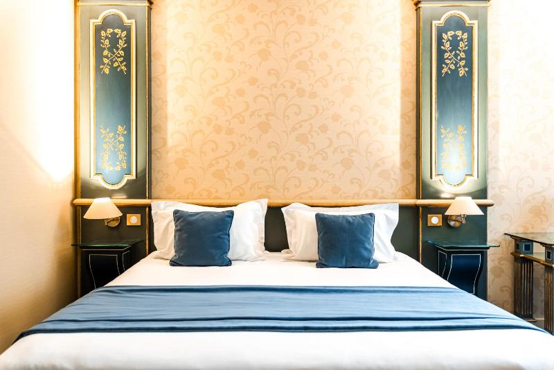 Superior Double or Twin Room image 3