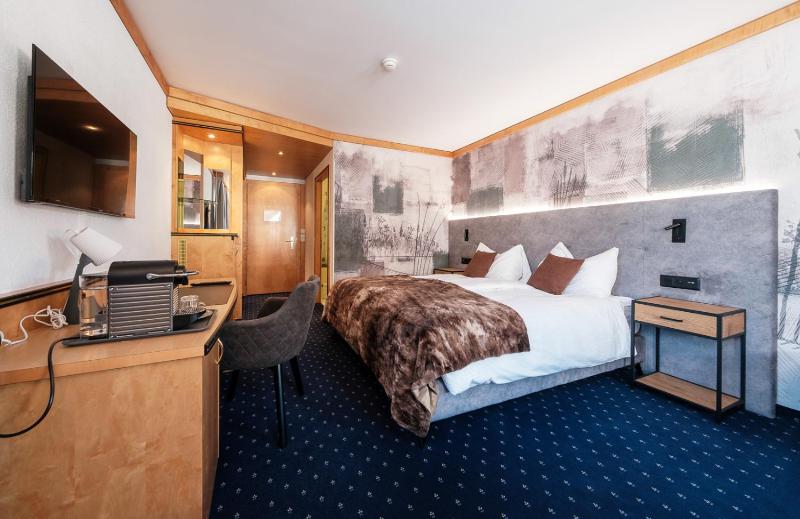 Superior Double Room image 1