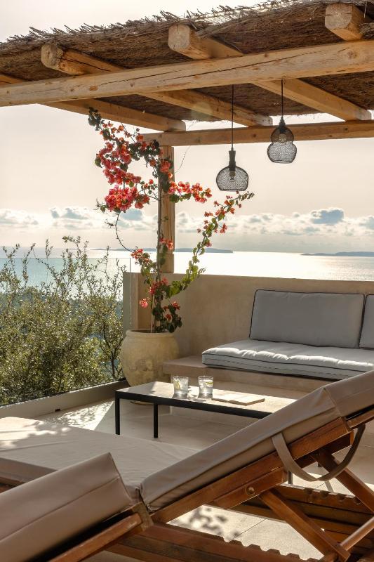 Apolis Villas & Suites Resort - image 5
