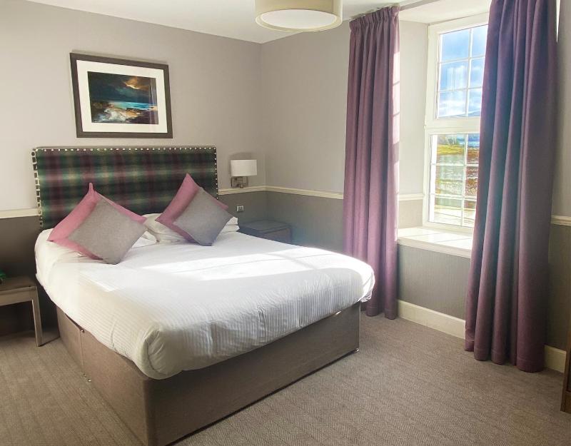 Double Room with Sea View image 1