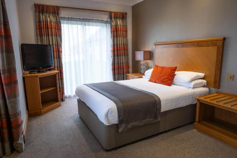 Small Double Room image 1