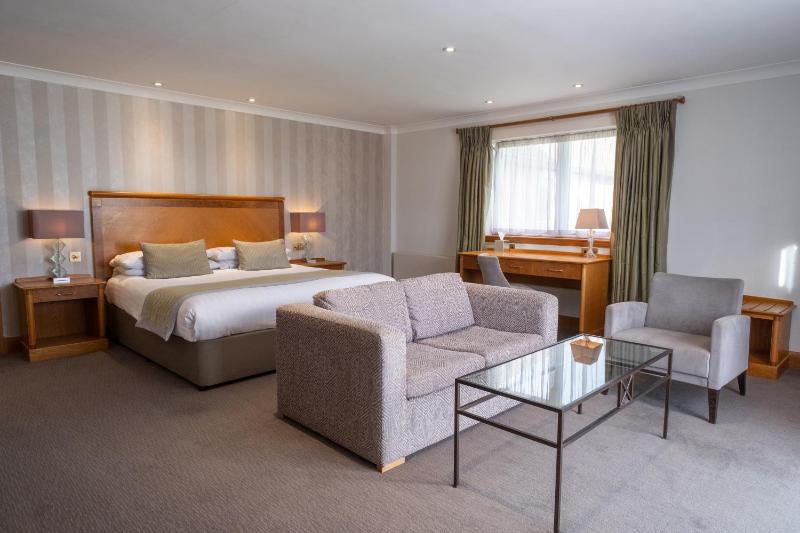 Executive Double or Twin Room image 1