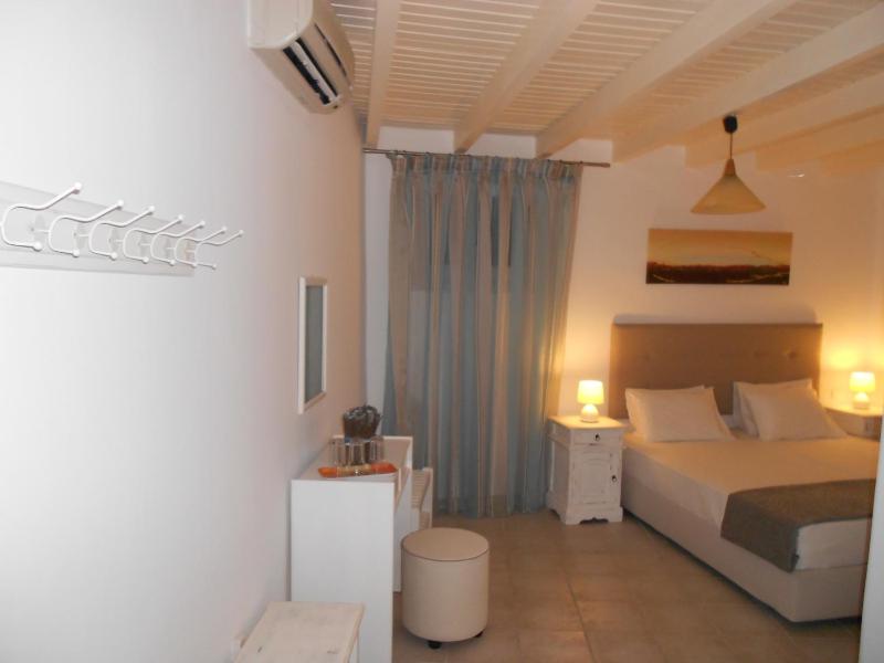 Triple Room image 2