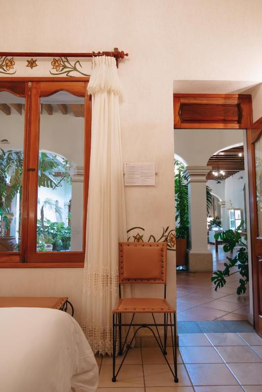 Los Pilares Hotel - image 14