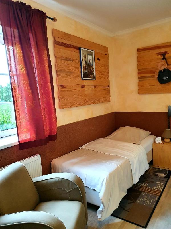 Single Room image 1