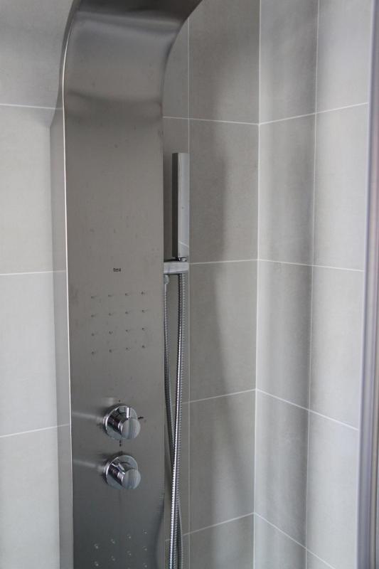 Standard Twin Room image 2