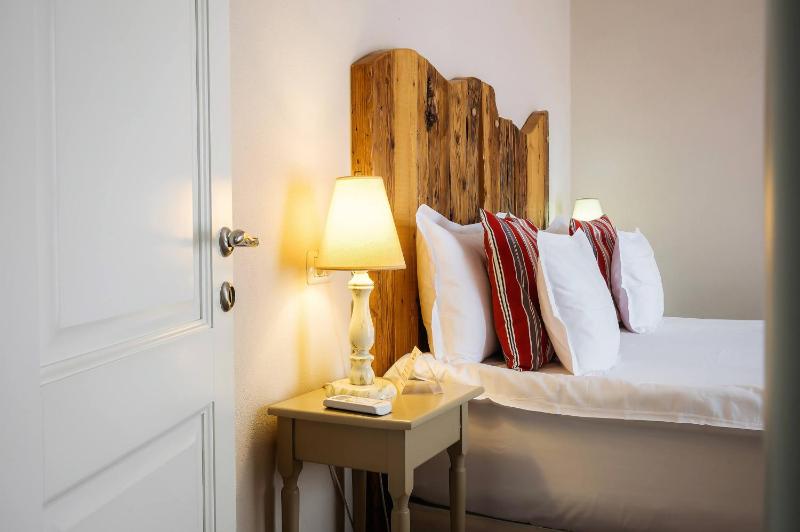 Deluxe Suite image 1