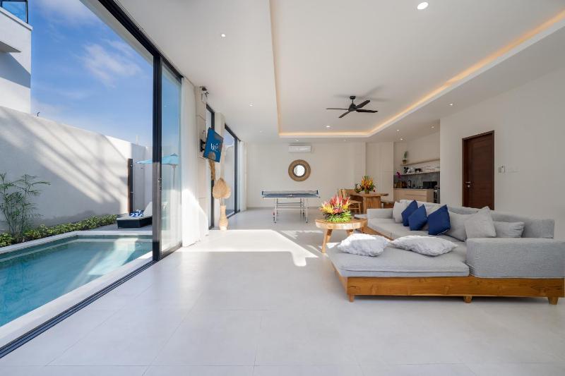 Canggu Villa Go by Nagisa Bali - image 25