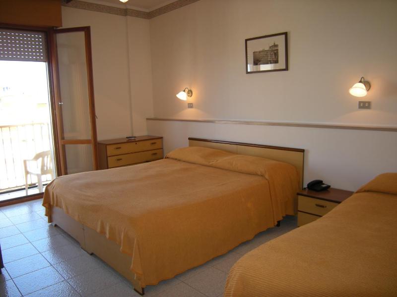 Triple Room image 2