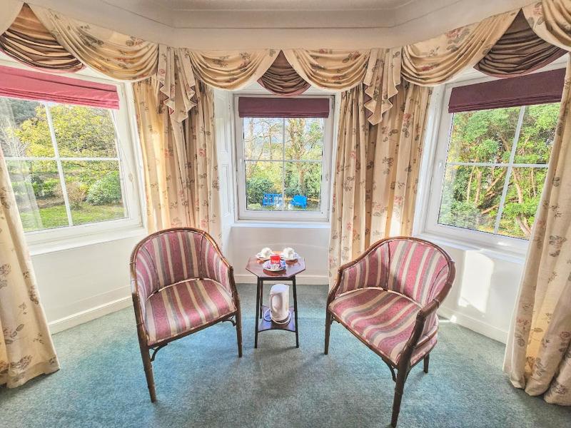 Double Room with Garden View image 3