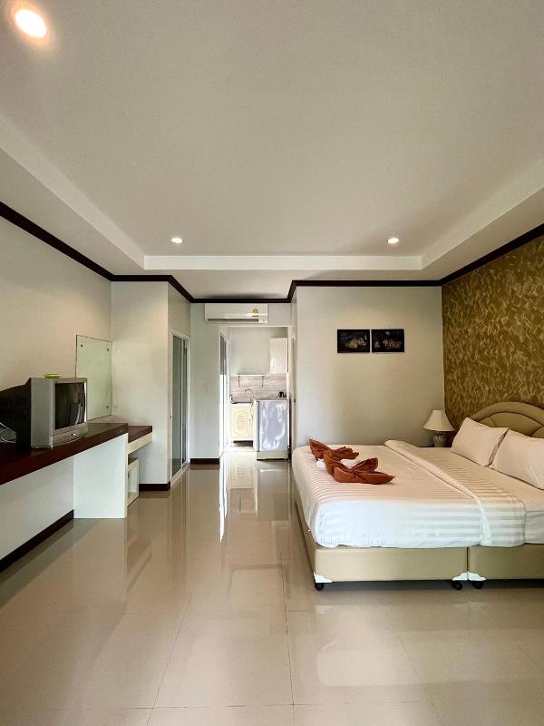 Tan Residence - image 3