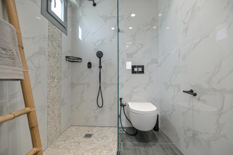 Junior Suite with Sea View image 3