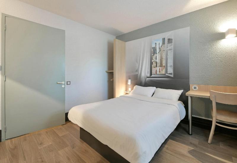 Double Room - Disability Access image 4