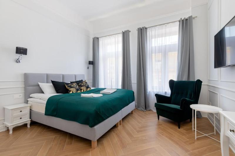 Lwowska 9 - Intimate & Comfortable Studio by Noclegi Renters - image 5