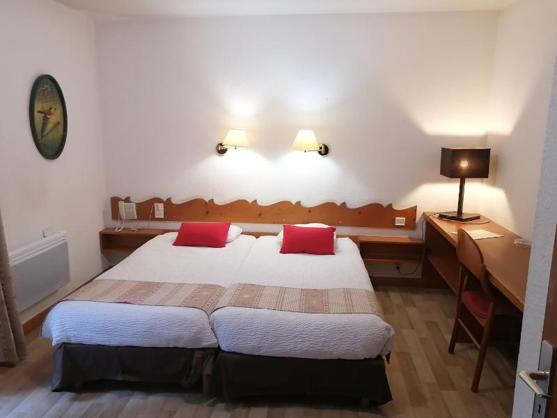 Standard Twin Room Plus image 3