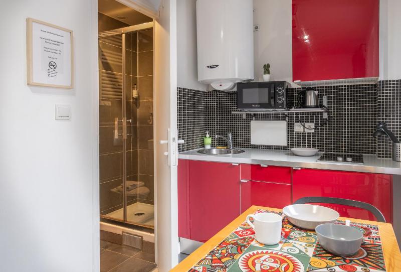 One Bedroom Apartment (2 Adults) image 4