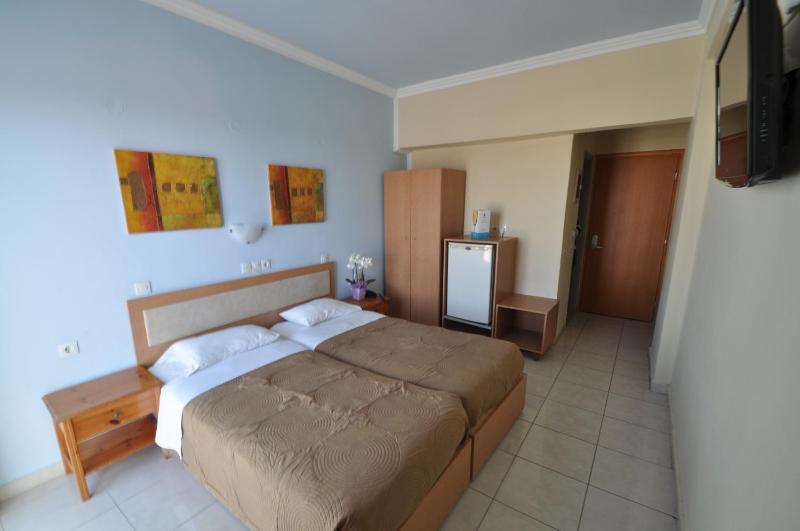 Double Room image 1