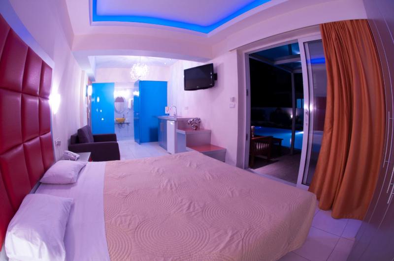 Mini Suite image 1