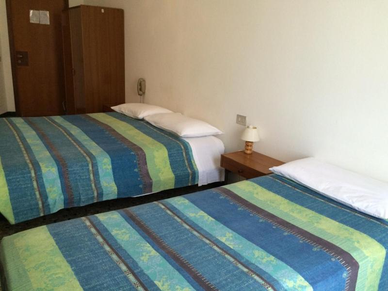Triple Room with Balcony image 2