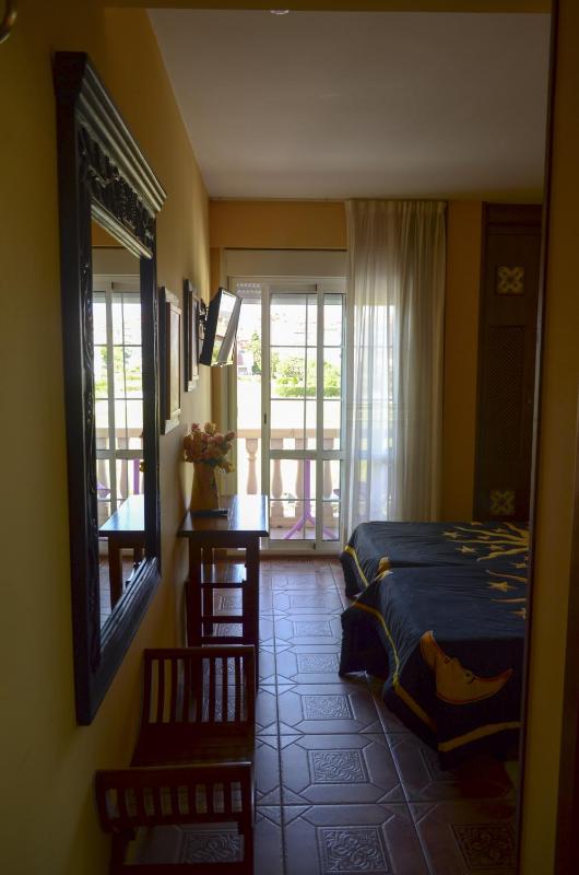 Double or Twin Room image 3