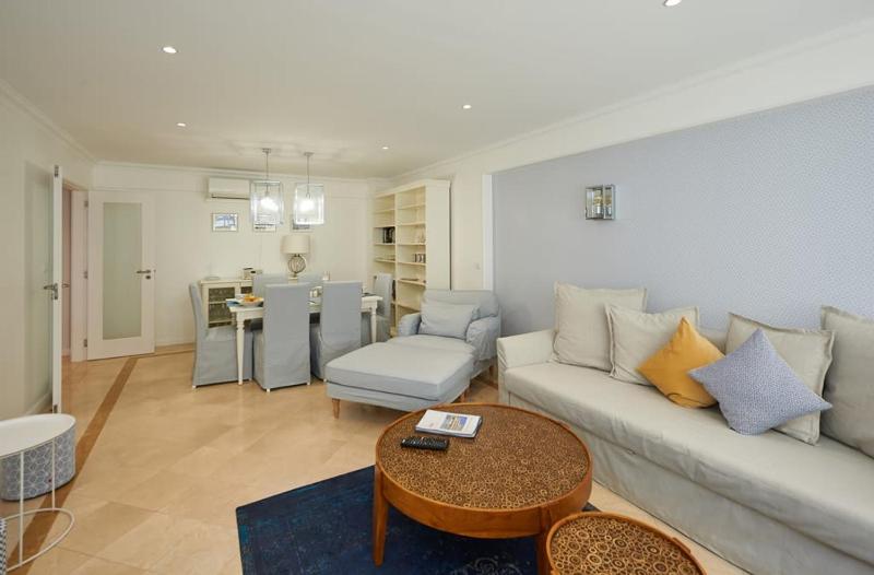 Oceanario 2 Bedroom Apartment - Sea View and Pool - image 11